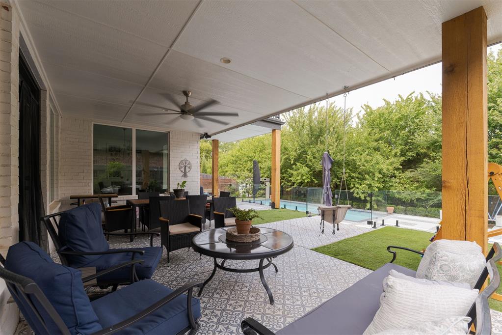2401 Semillon Way Property Photo 7