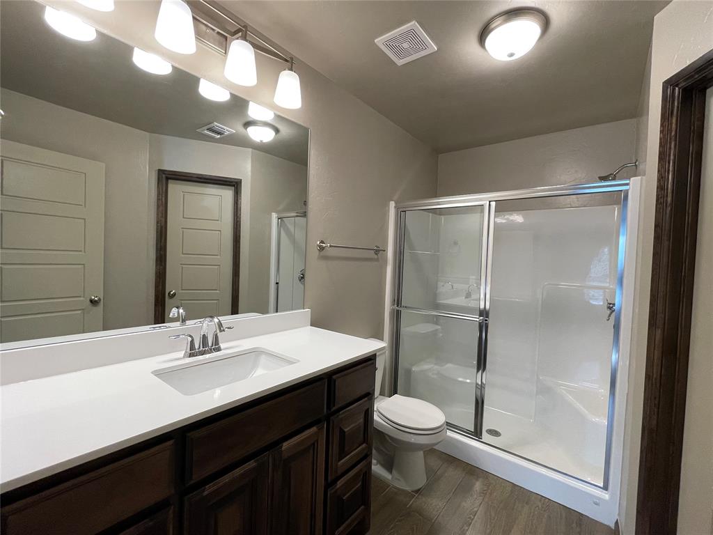 2033 Sara Vista Road Property Photo 5