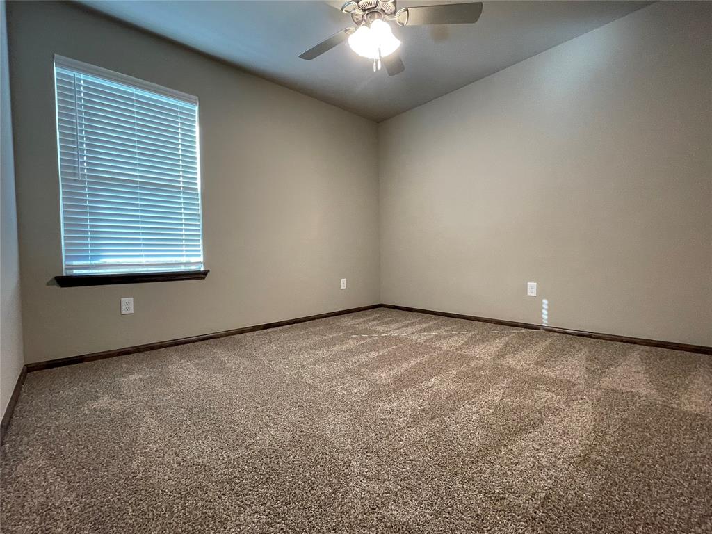 2033 Sara Vista Road Property Photo 10