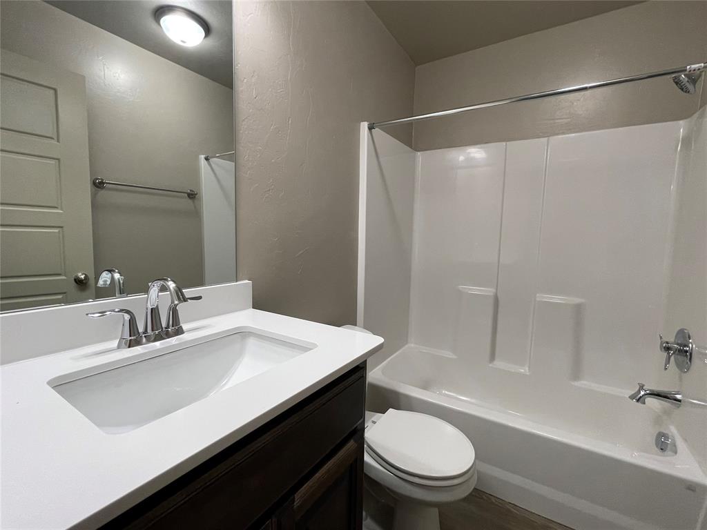 2033 Sara Vista Road Property Photo 13