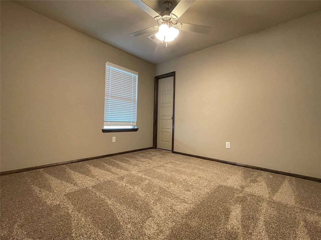 2033 Sara Vista Road Property Photo 14