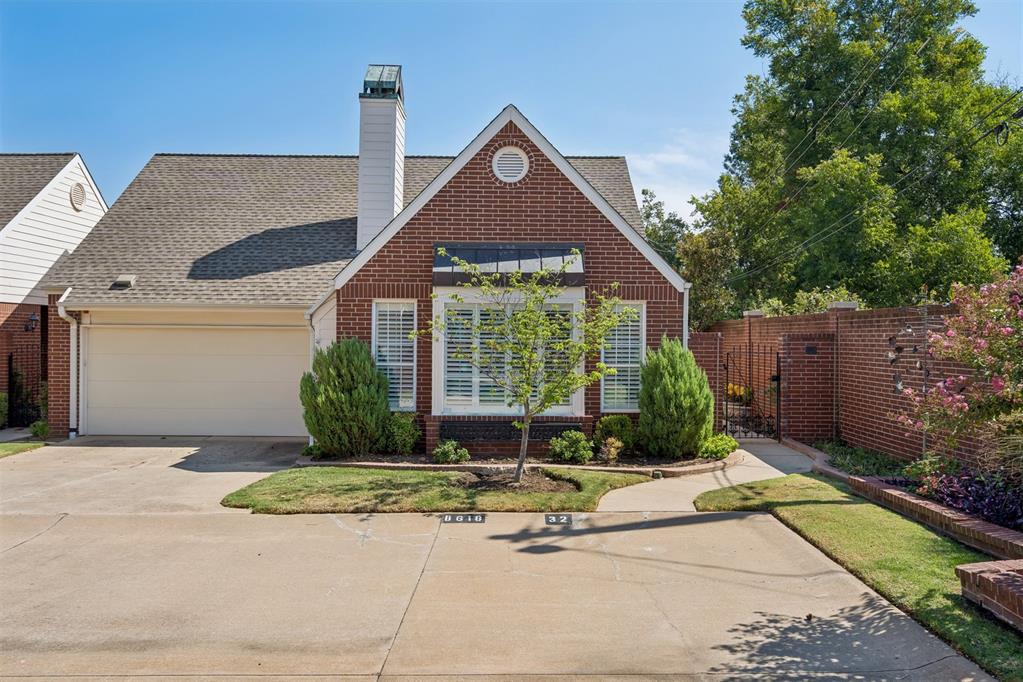 8618 N May Avenue 32b Property Photo 1