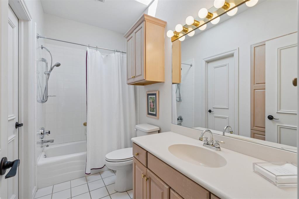 8618 N May Avenue 32b Property Photo 25