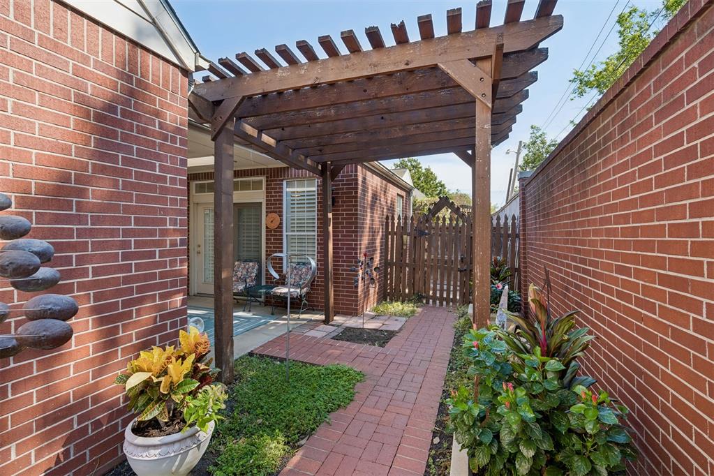 8618 N May Avenue 32b Property Photo 26