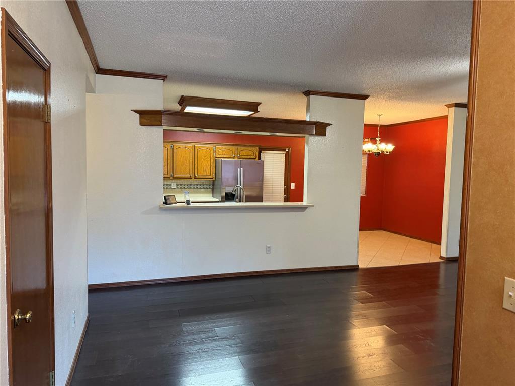 901 Randall Drive Property Photo 3