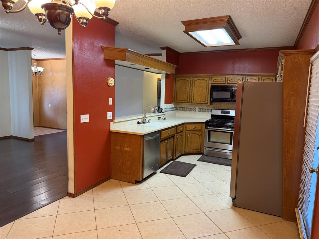 901 Randall Drive Property Photo 8