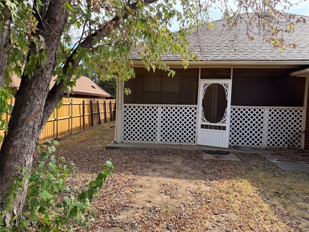 901 Randall Drive Property Photo 14