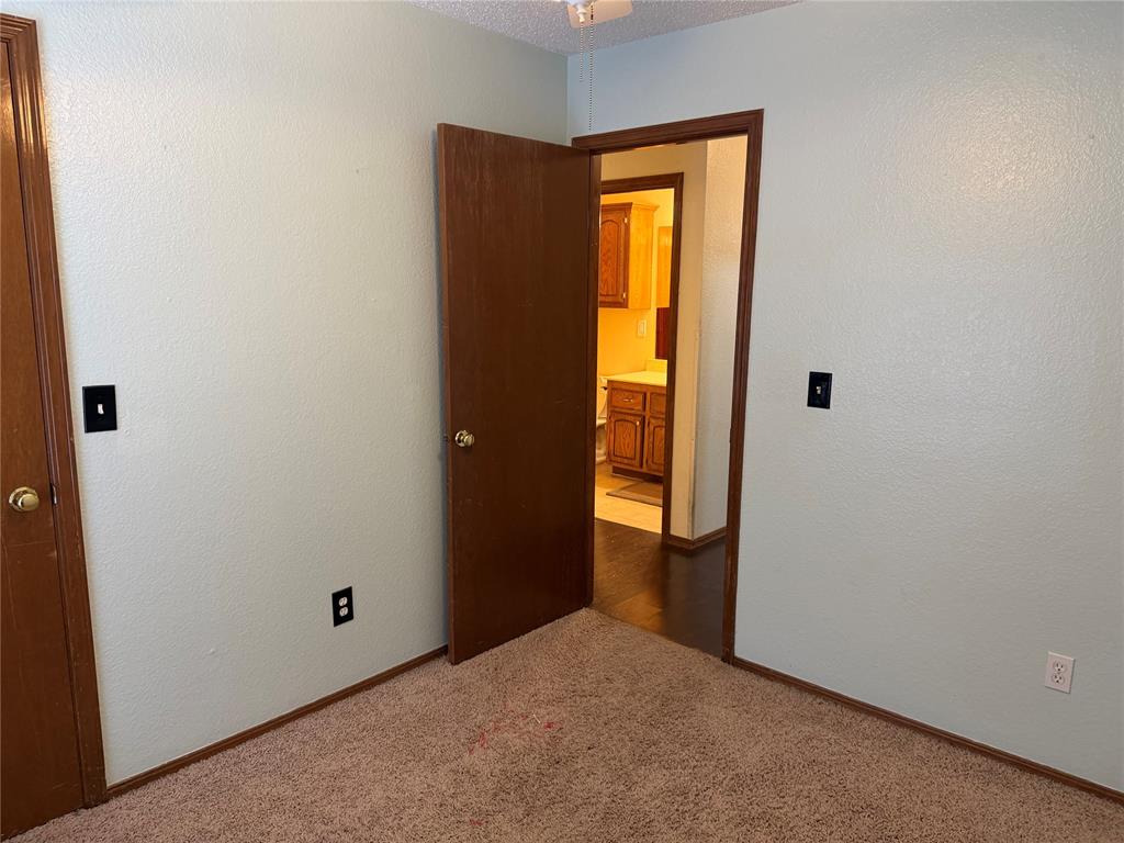 901 Randall Drive Property Photo 22
