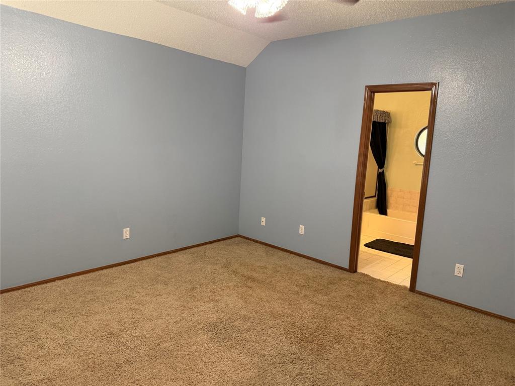 901 Randall Drive Property Photo 28