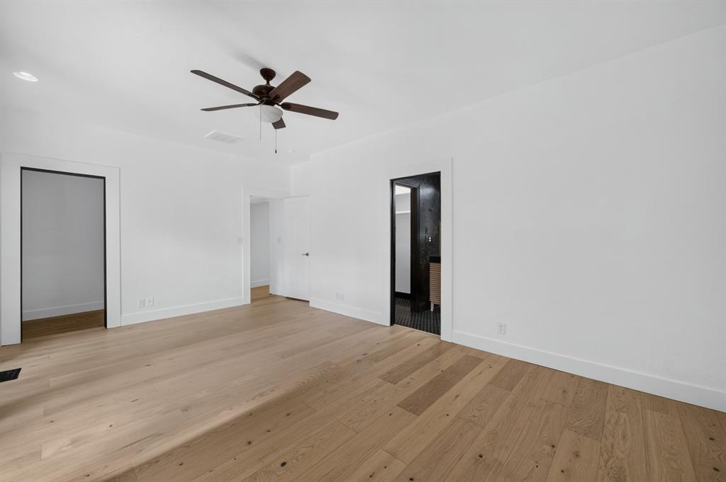 545 E Oak Place Property Photo 29