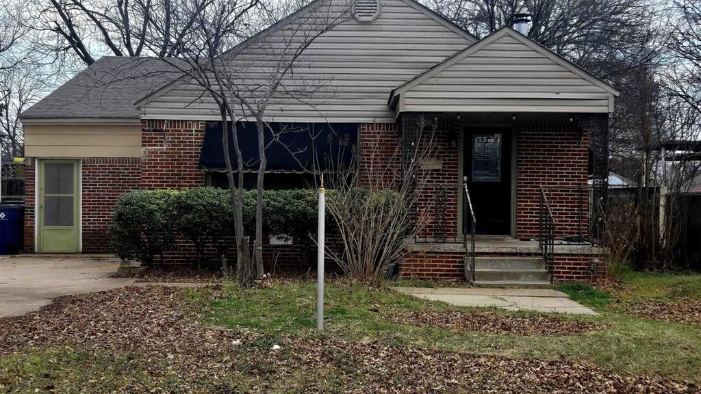 1112 N 12th Street Property Photo 1