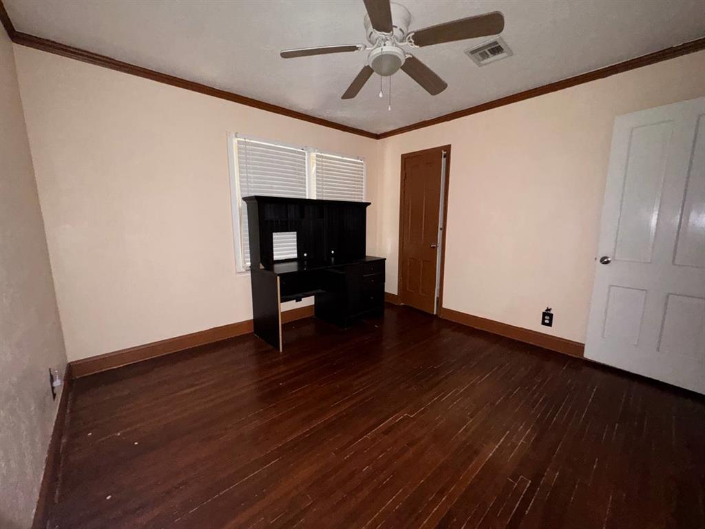1112 N 12th Street Property Photo 18