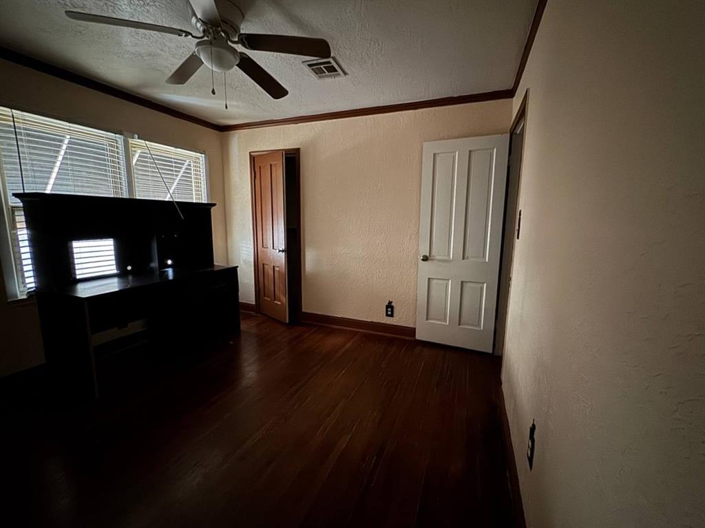 1112 N 12th Street Property Photo 22