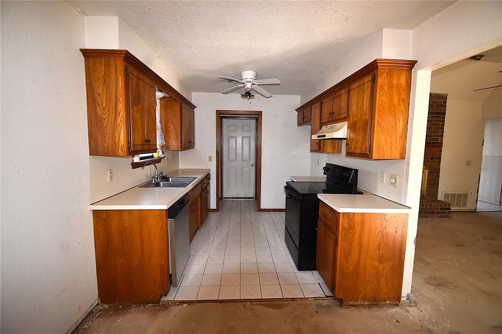 2007 Mary Avenue Property Photo 7