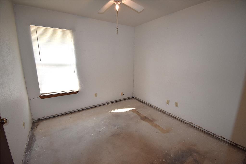 2007 Mary Avenue Property Photo 12