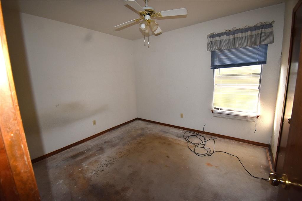 2007 Mary Avenue Property Photo 15