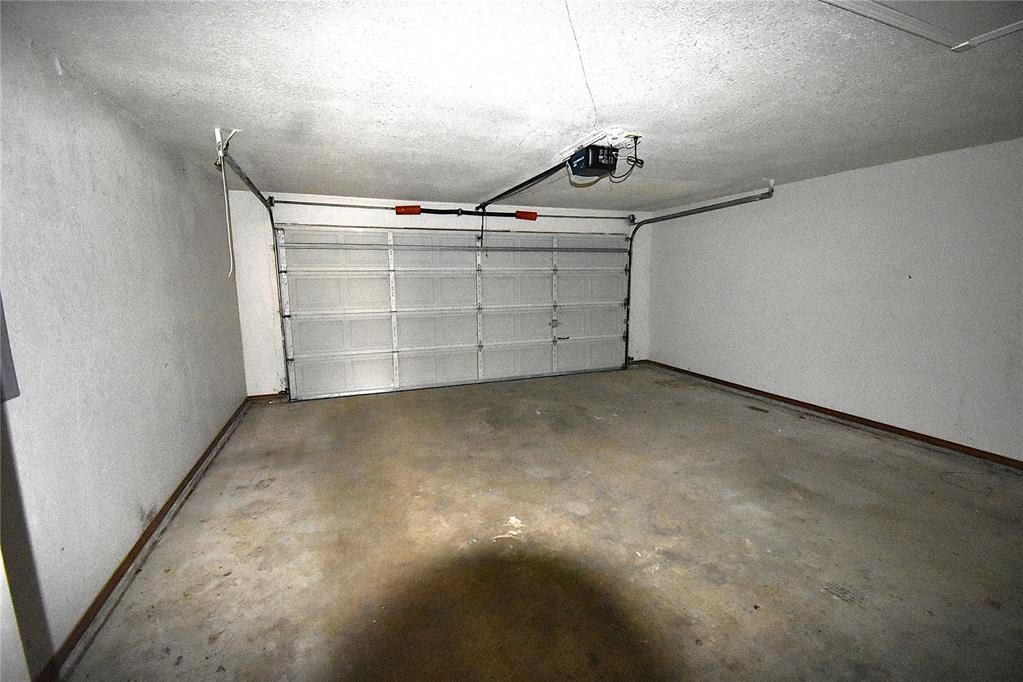 2007 Mary Avenue Property Photo 17