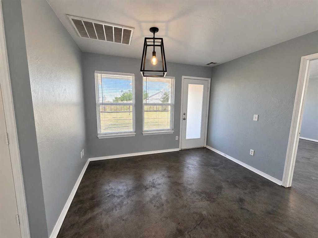 2801 Nw 186th Street Property Photo 8