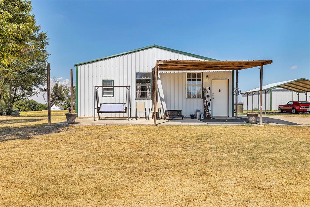 16925 W Wilshire Boulevard Property Photo 4