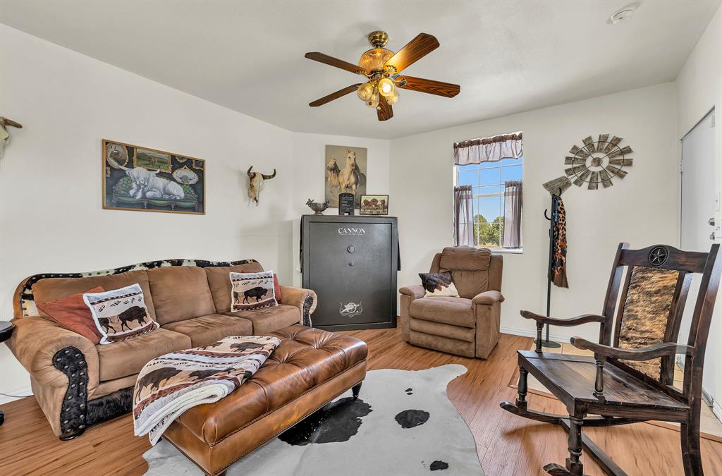 16925 W Wilshire Boulevard Property Photo 8