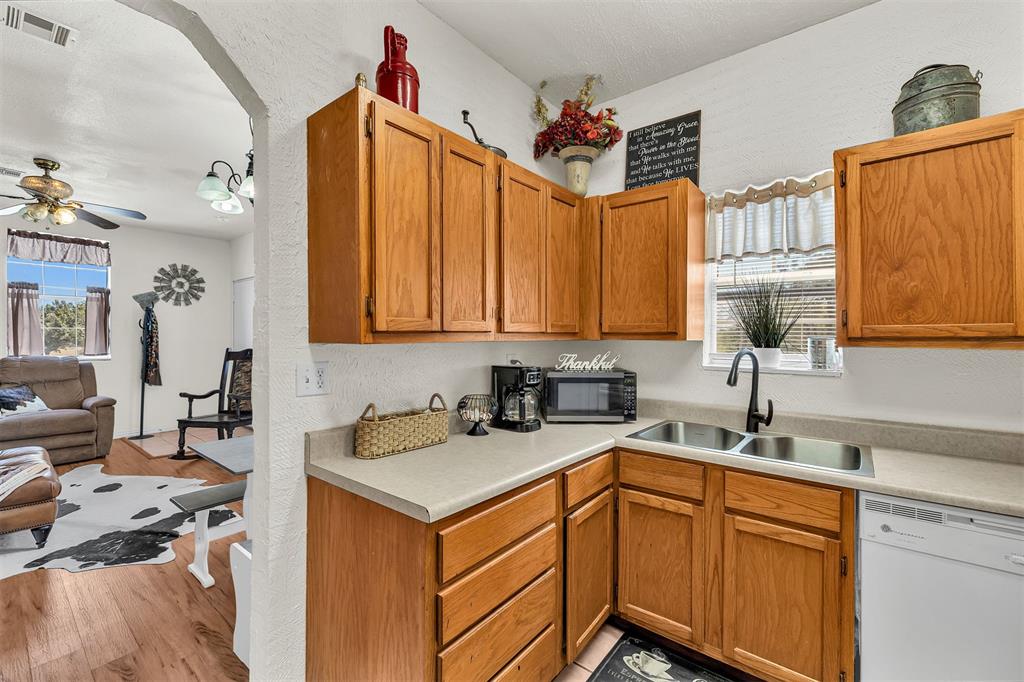 16925 W Wilshire Boulevard Property Photo 12