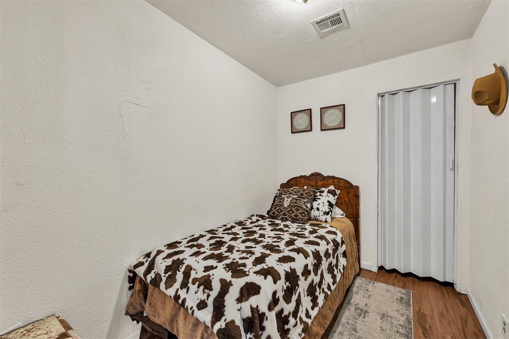 16925 W Wilshire Boulevard Property Photo 16