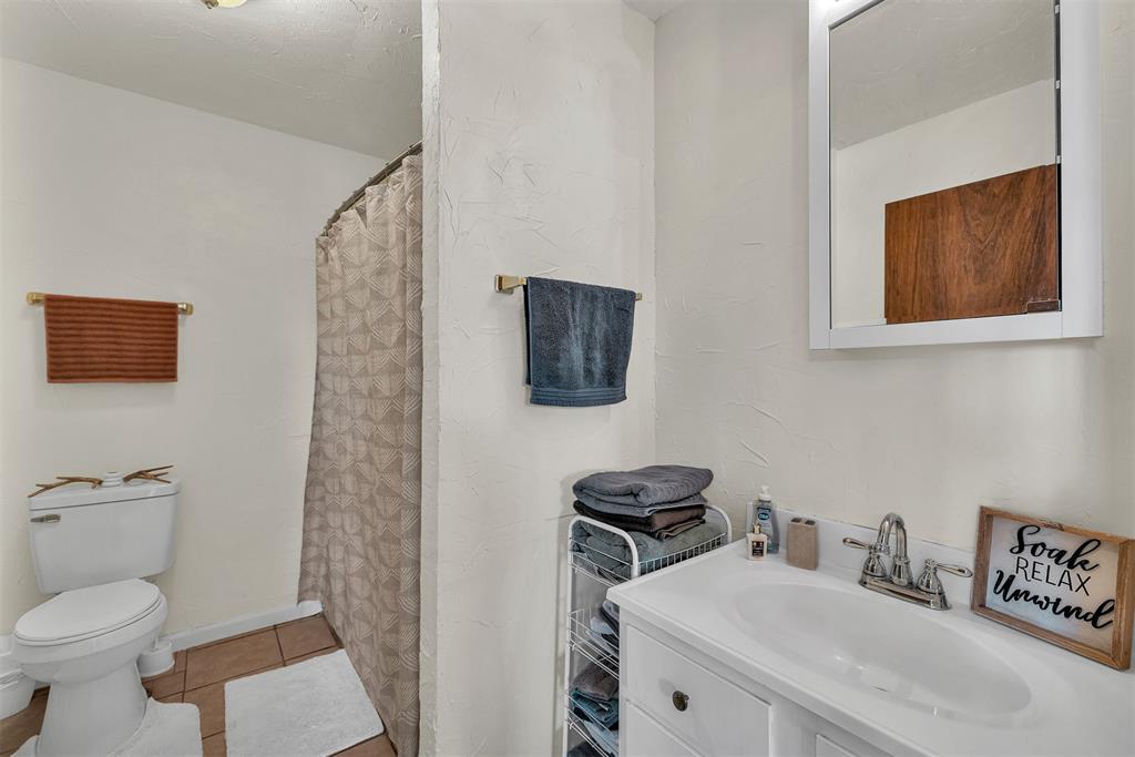 16925 W Wilshire Boulevard Property Photo 17