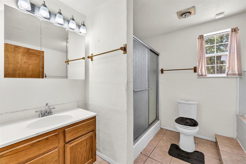 16925 W Wilshire Boulevard Property Photo 21