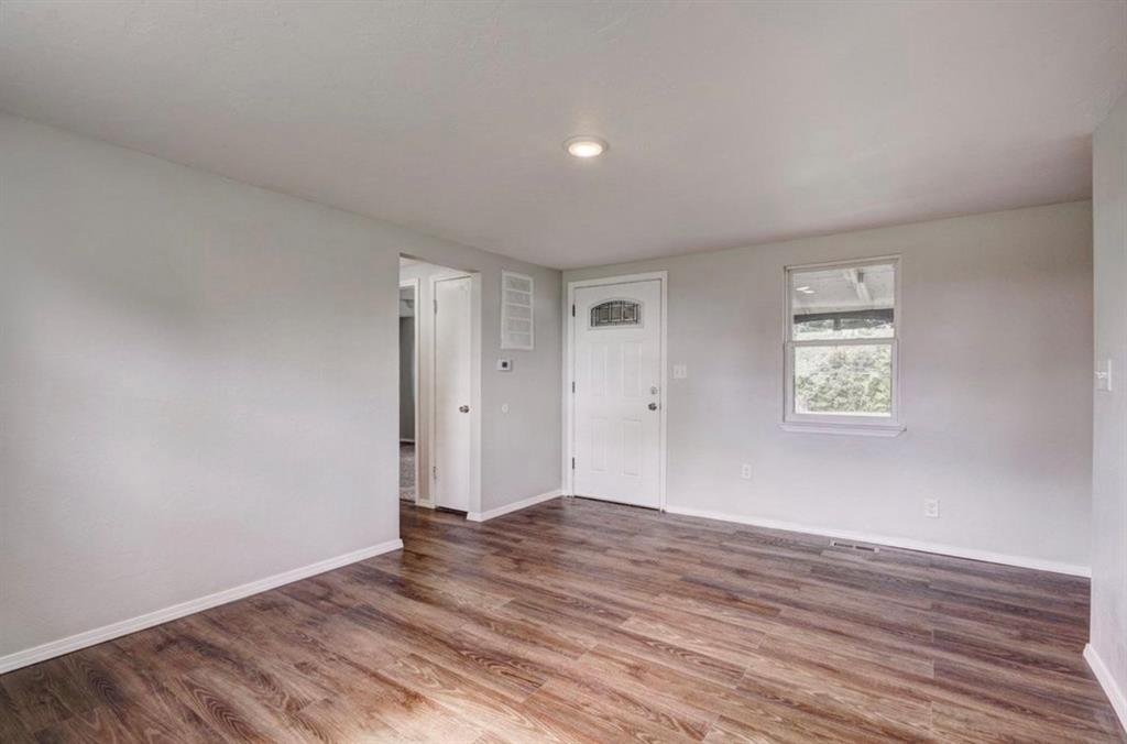 6700 N Coltrane Road Property Photo 4