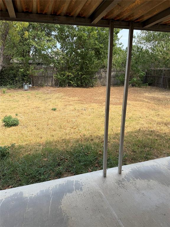 665 Nw 15th Street Property Photo 17