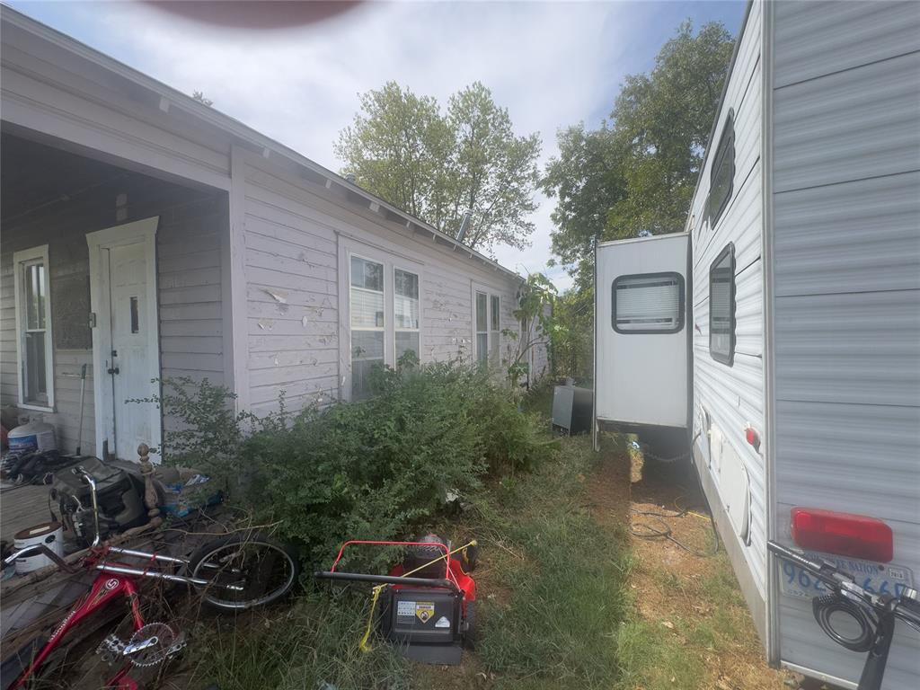 301 S 5th Street Property Photo 12