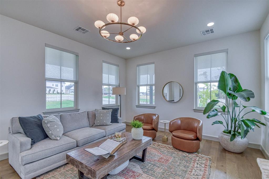 18457 Sweetwater Lane Property Photo 8