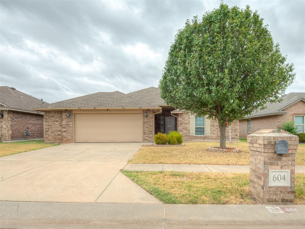 604 Sw 44th Street Property Photo 1