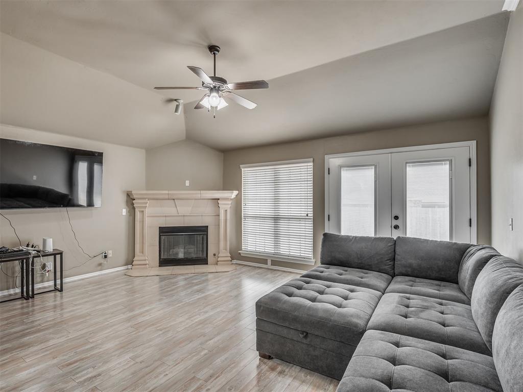 604 Sw 44th Street Property Photo 6