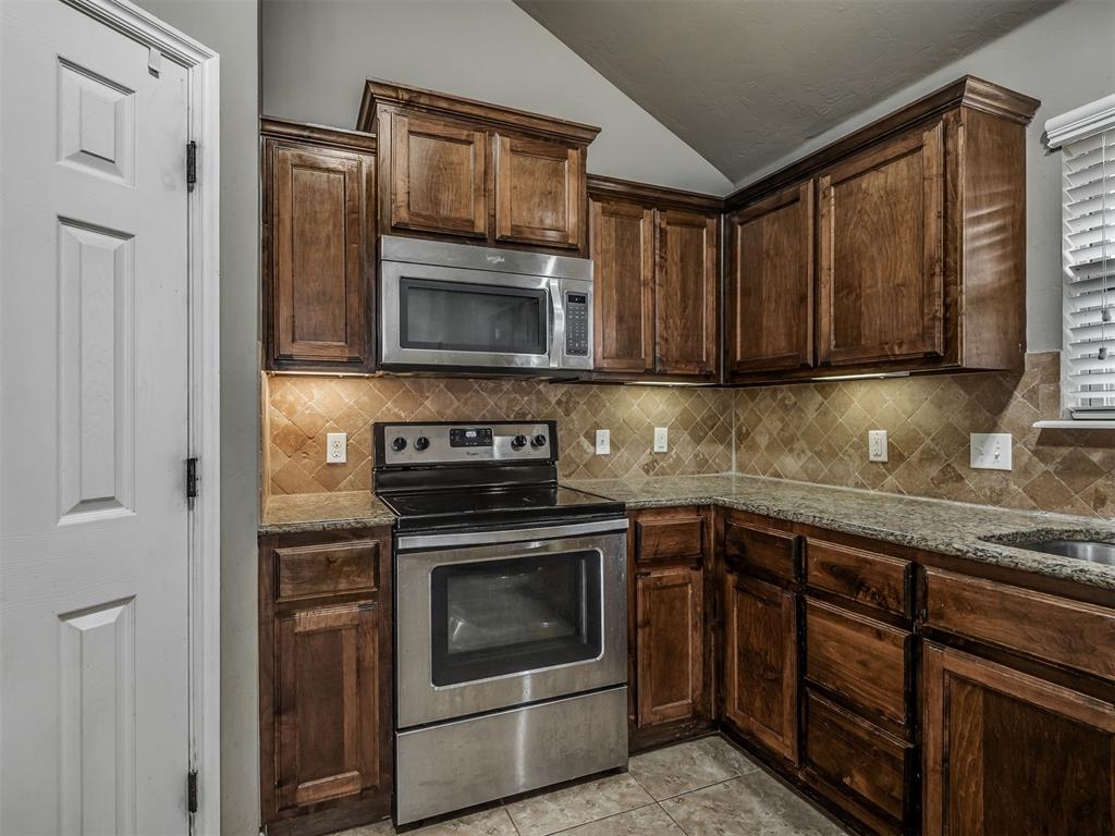 604 Sw 44th Street Property Photo 12
