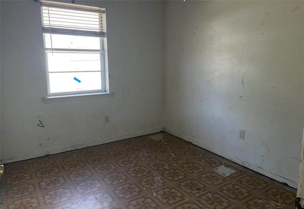 1811 Lewis Avenue Property Photo 14