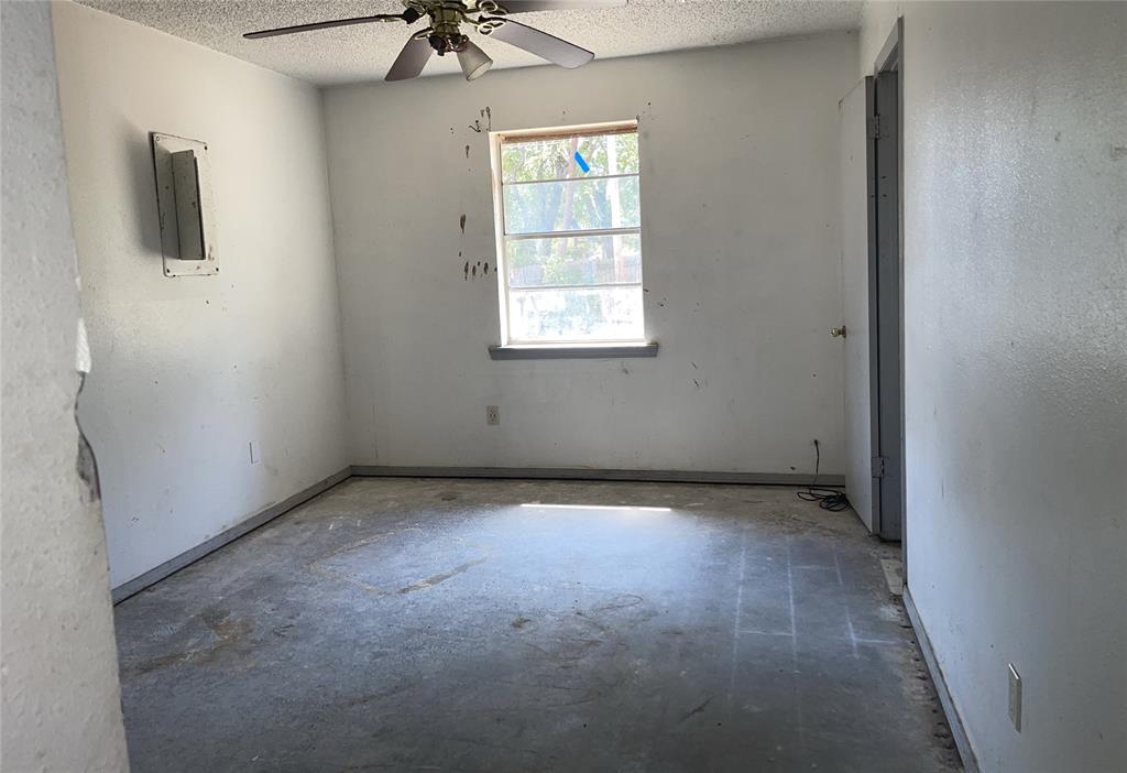 1811 Lewis Avenue Property Photo 15