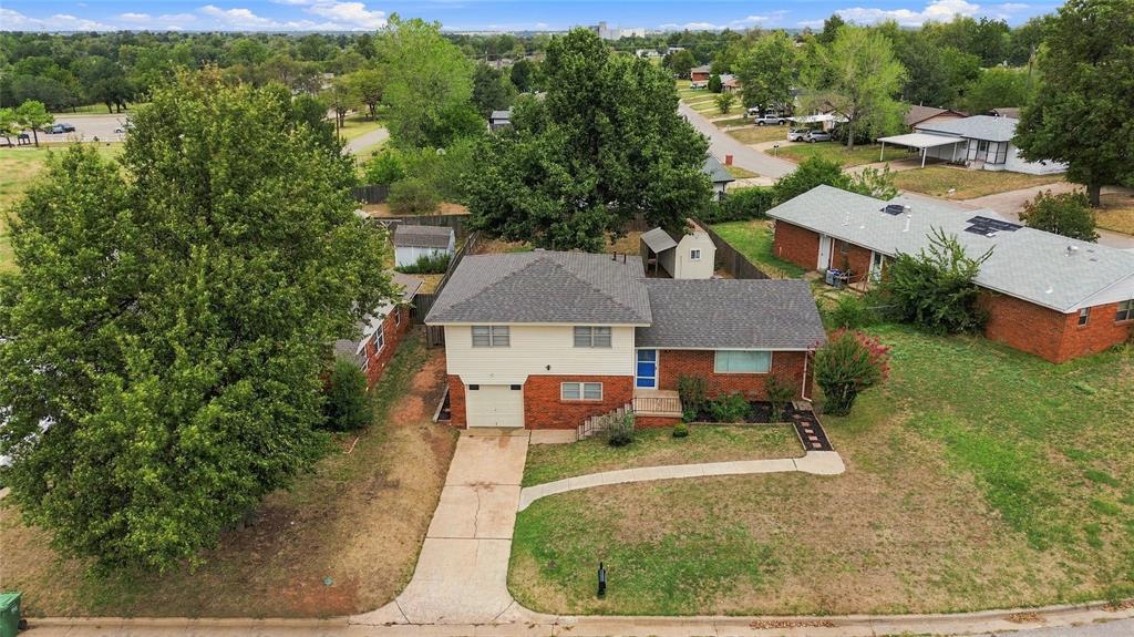 305 Sherri Lane Property Photo 3