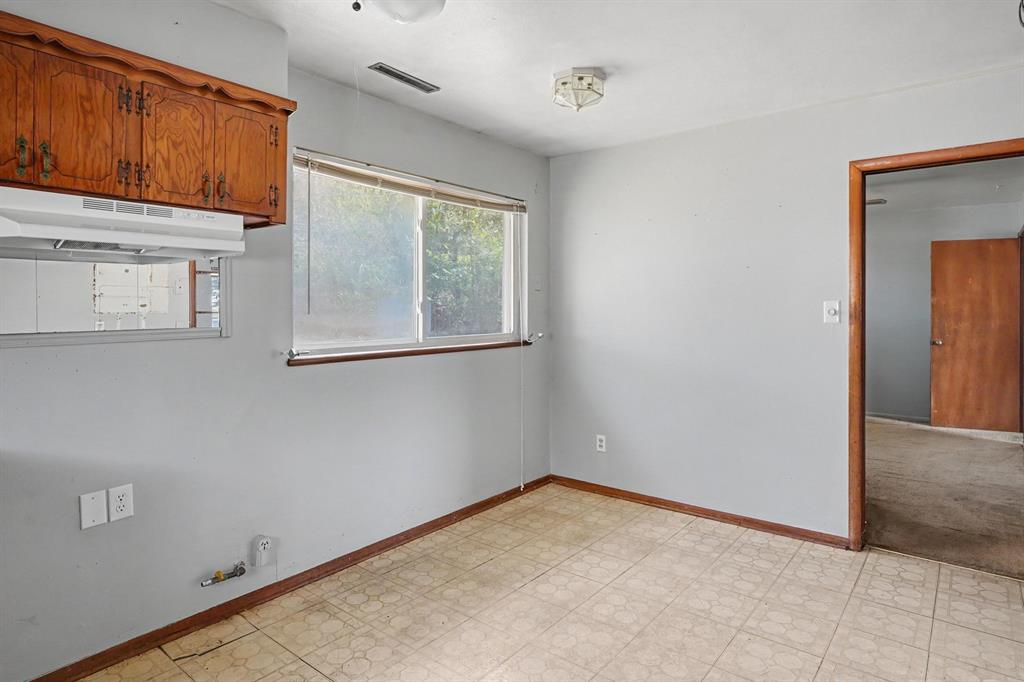 1616 Melody Drive Property Photo 4