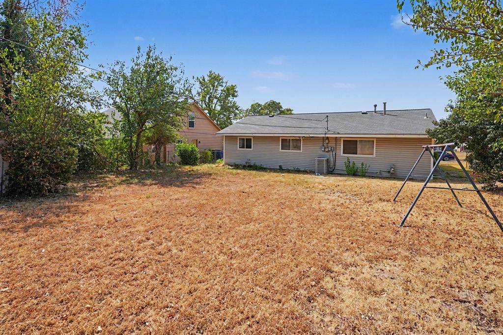 1616 Melody Drive Property Photo 17
