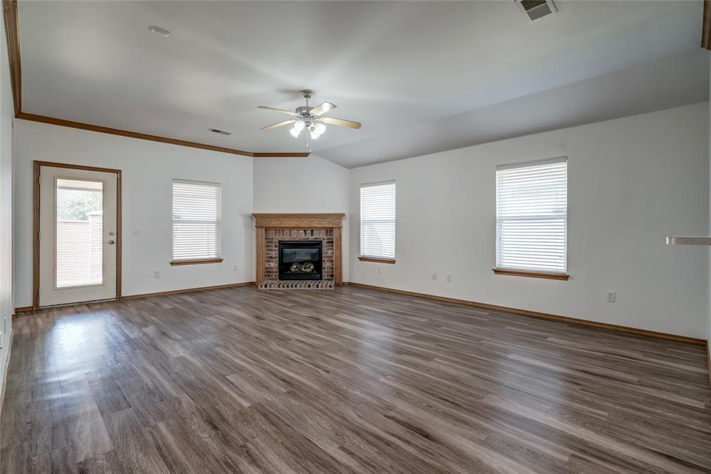 17633 Cobalt Avenue Property Photo 3