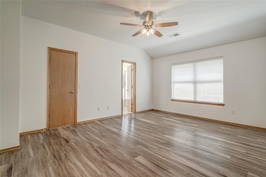 17633 Cobalt Avenue Property Photo 18