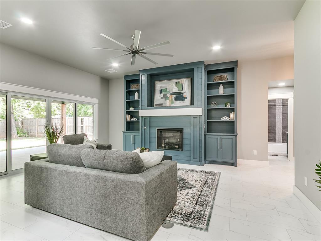 10121 St Patrick Drive Property Photo 10