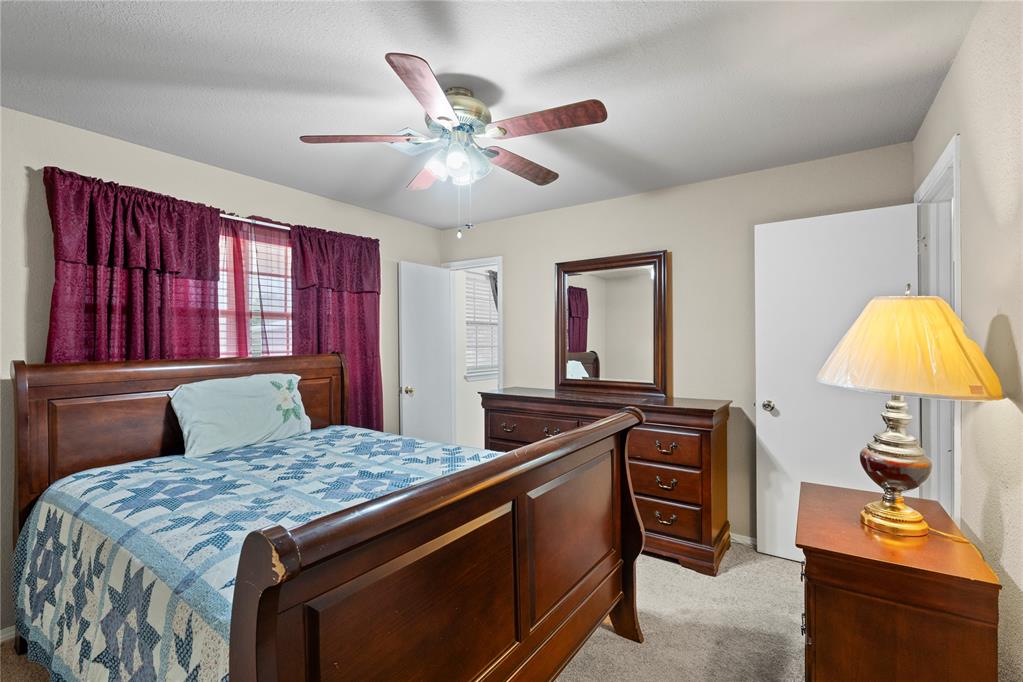 926 S Highland Drive Property Photo 17