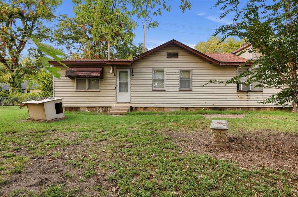 615 S 26th Street Property Photo 2