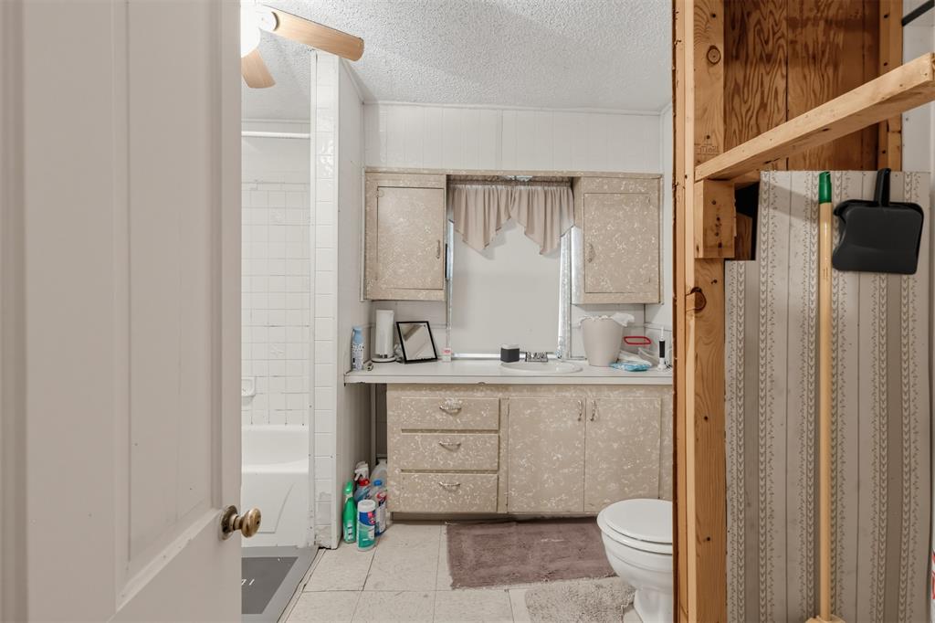 615 S 26th Street Property Photo 23