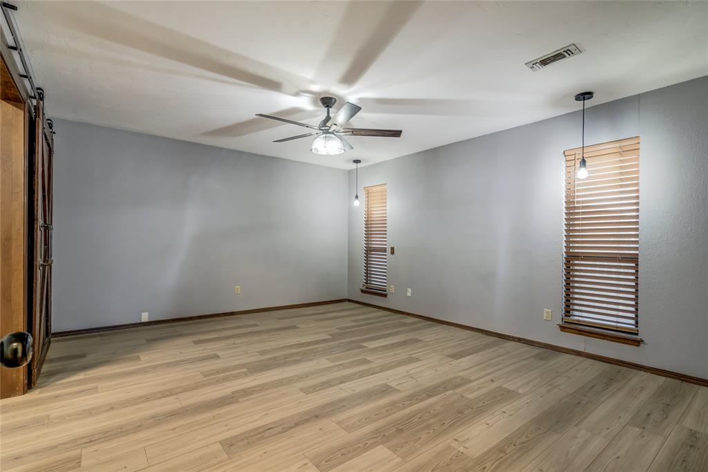 10008 Albert Lane Property Photo 33