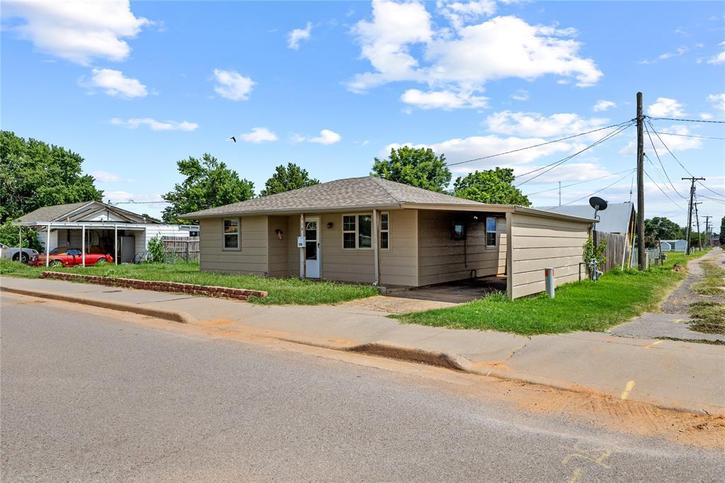 516 E Huber Street Property Photo 1