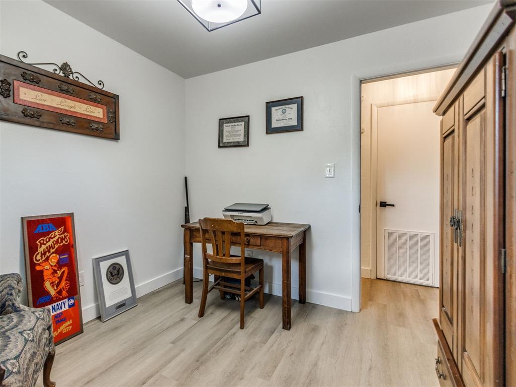 907 Sw 3rd Street Property Photo 18