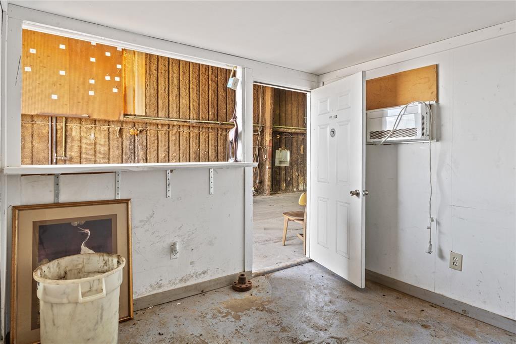 23999 E 1013 Road Property Photo 13